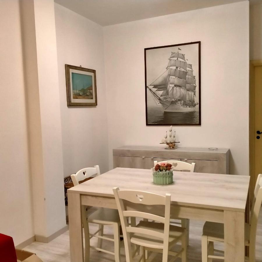 Appartement La Casa Al Mare Di Giulia à Porto Potenza Picena Extérieur photo